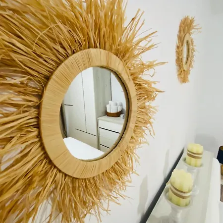 Away - Chic And Cozy Konstanca