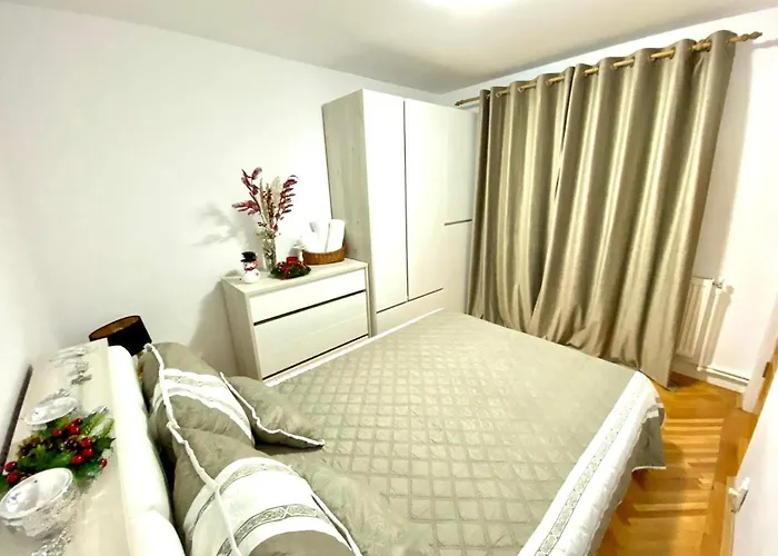 Away - Chic And Cozy * Konstanca