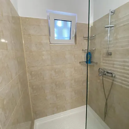 Away - Chic And Cozy * Constanta