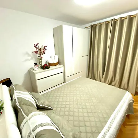 Away - Chic And Cozy * Constanta